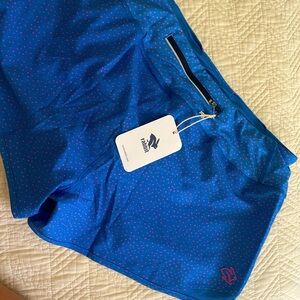 NWT rabbit running shorts 2.5 inseam “catch me if you can” - relaxed
